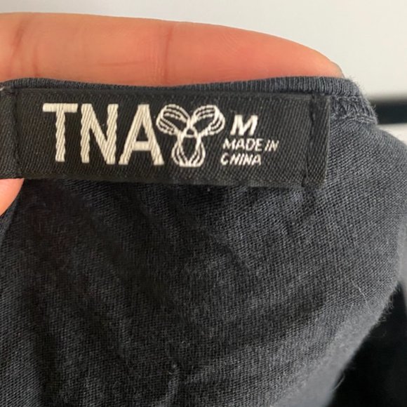 TNA Cropped Tee - Picture 2 of 3